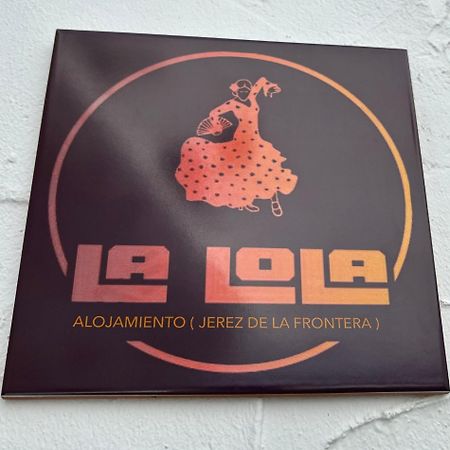 Apartamento La Lola - Patio Privado Херес-де-ла-Фронтера Экстерьер фото