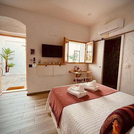 Apartamento La Lola - Patio Privado Херес-де-ла-Фронтера Экстерьер фото