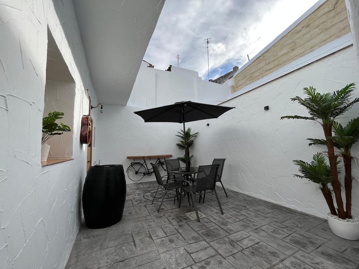 Apartamento La Lola - Patio Privado Херес-де-ла-Фронтера Экстерьер фото