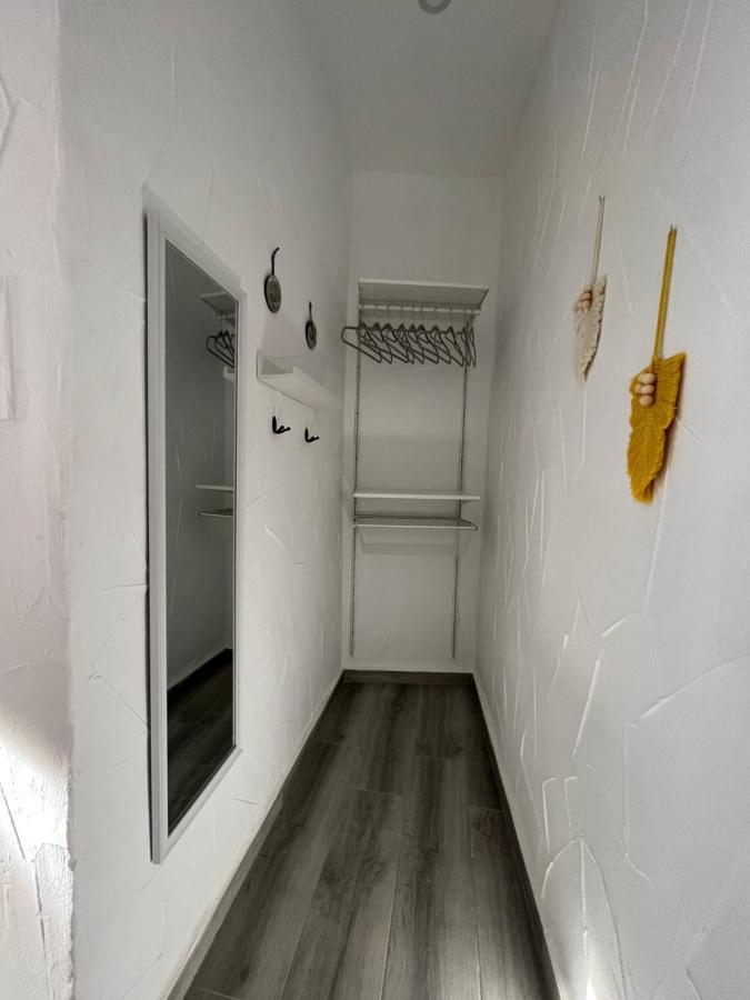 Apartamento La Lola - Patio Privado Херес-де-ла-Фронтера Экстерьер фото