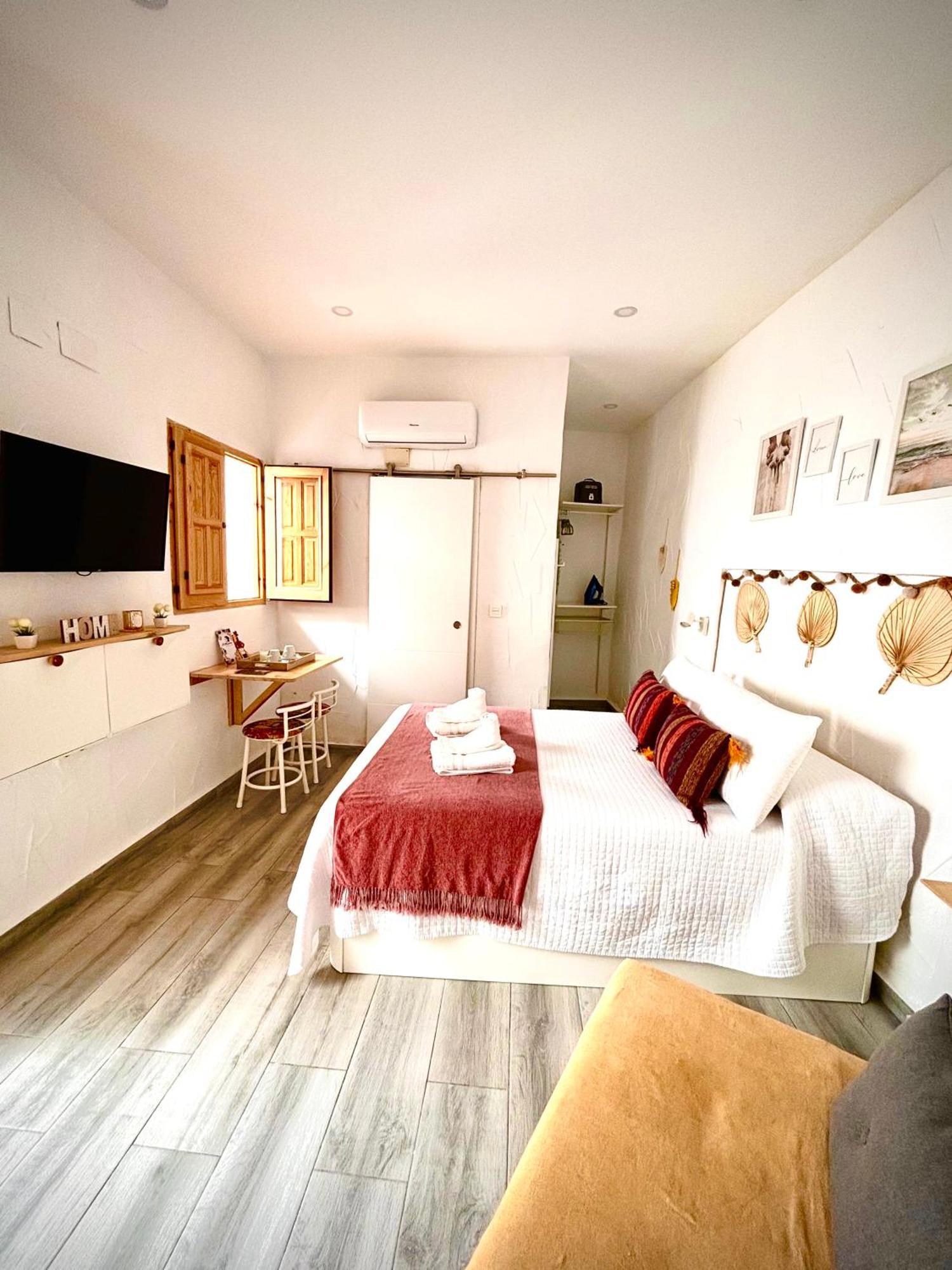 Apartamento La Lola - Patio Privado Херес-де-ла-Фронтера Экстерьер фото