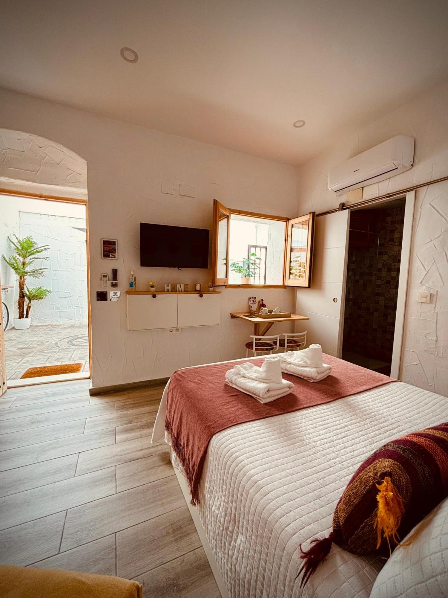 Apartamento La Lola - Patio Privado Херес-де-ла-Фронтера Экстерьер фото